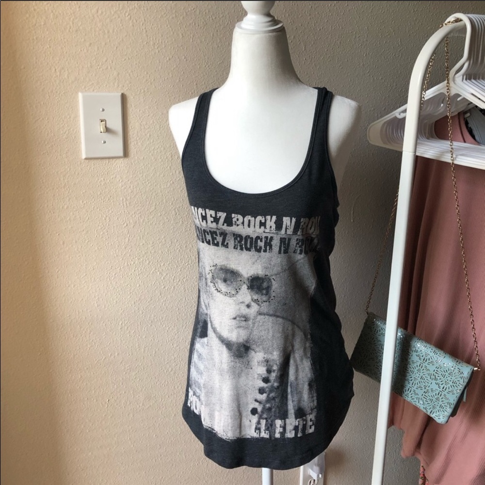 CUTE ROCK AND ROLL TANK WITH ZIPPER DETAIL